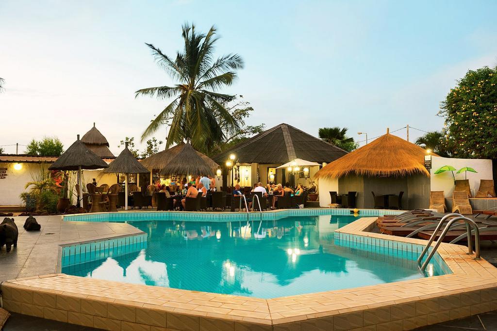Bakotu Hotel Exterior photo