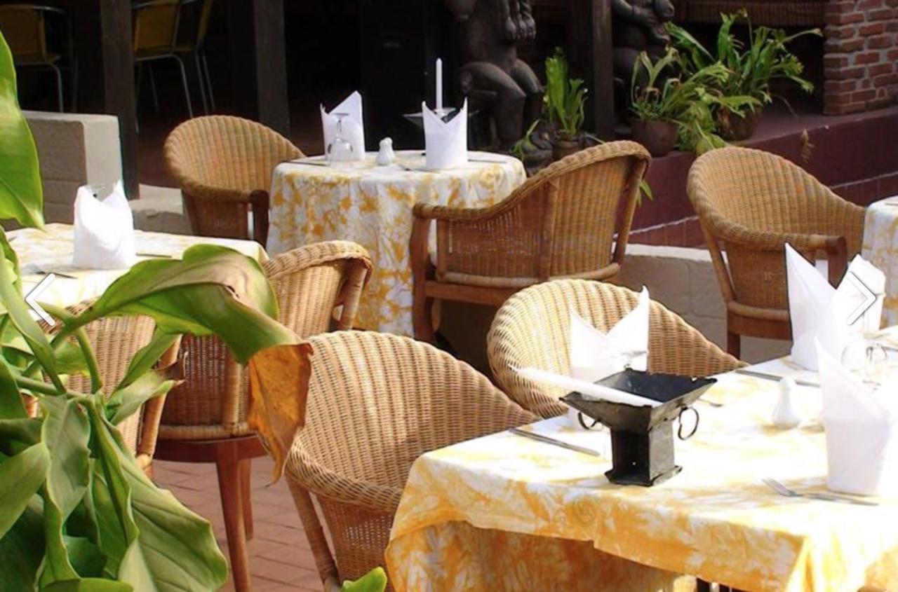 Bakotu Hotel Exterior photo